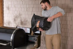 Weber® Pellet Storage Bag -BBQ Equipment Store 7007Y3 901x600 53107e2 56964.1628257445