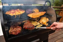 Traeger Ironwood 885 With WiFIRE Controller -BBQ Equipment Store Ironwood 885 Lifestyle 02 44900.1646132974